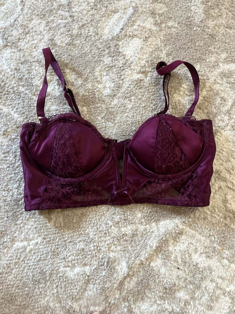 Victoria's Secret Padded Demi balconette Bra Size 34C Long Line